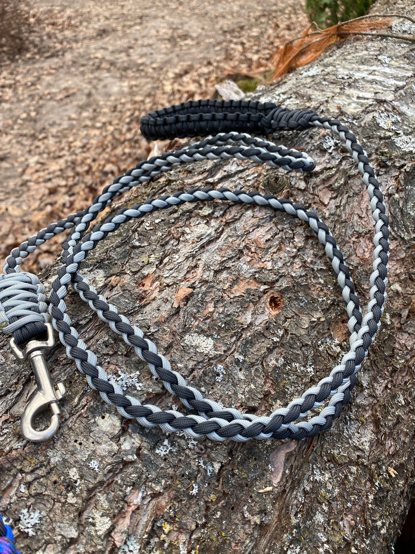 Custom Paracord Round Braid Leash
